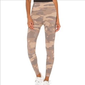 Alo leggings - revolve clothing - size small